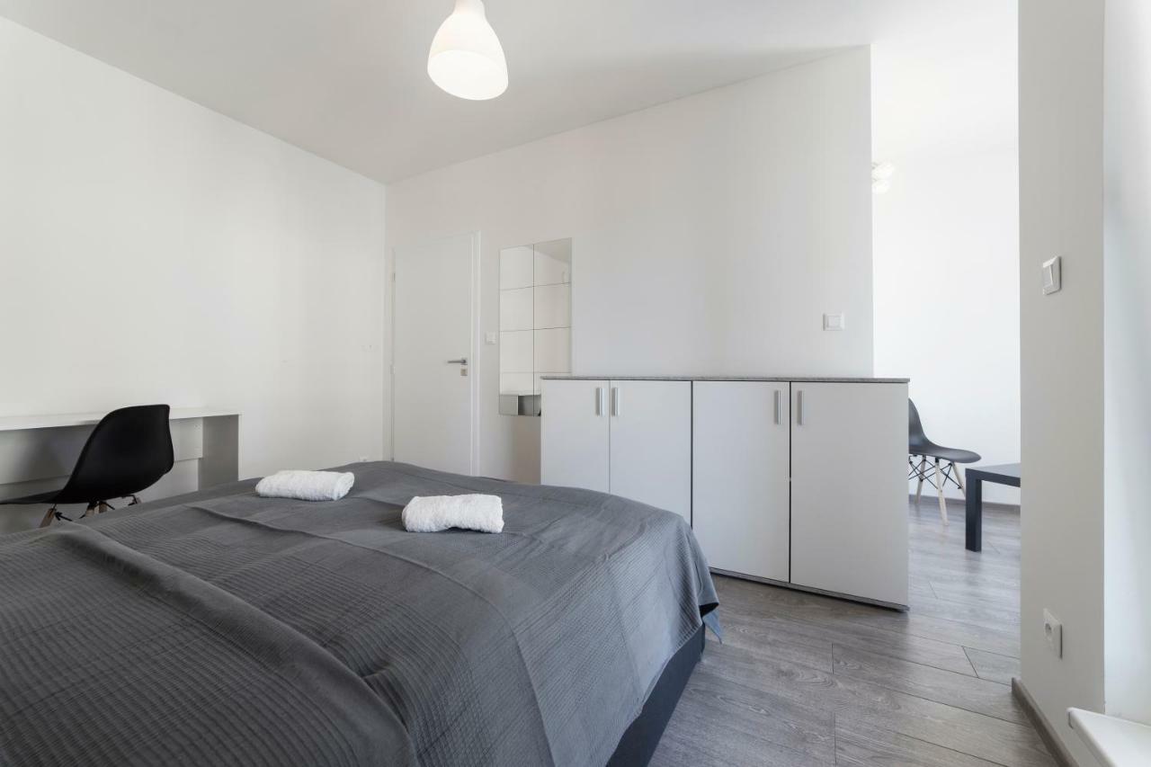 Hostel Homer Liben Πράγα Εξωτερικό φωτογραφία
