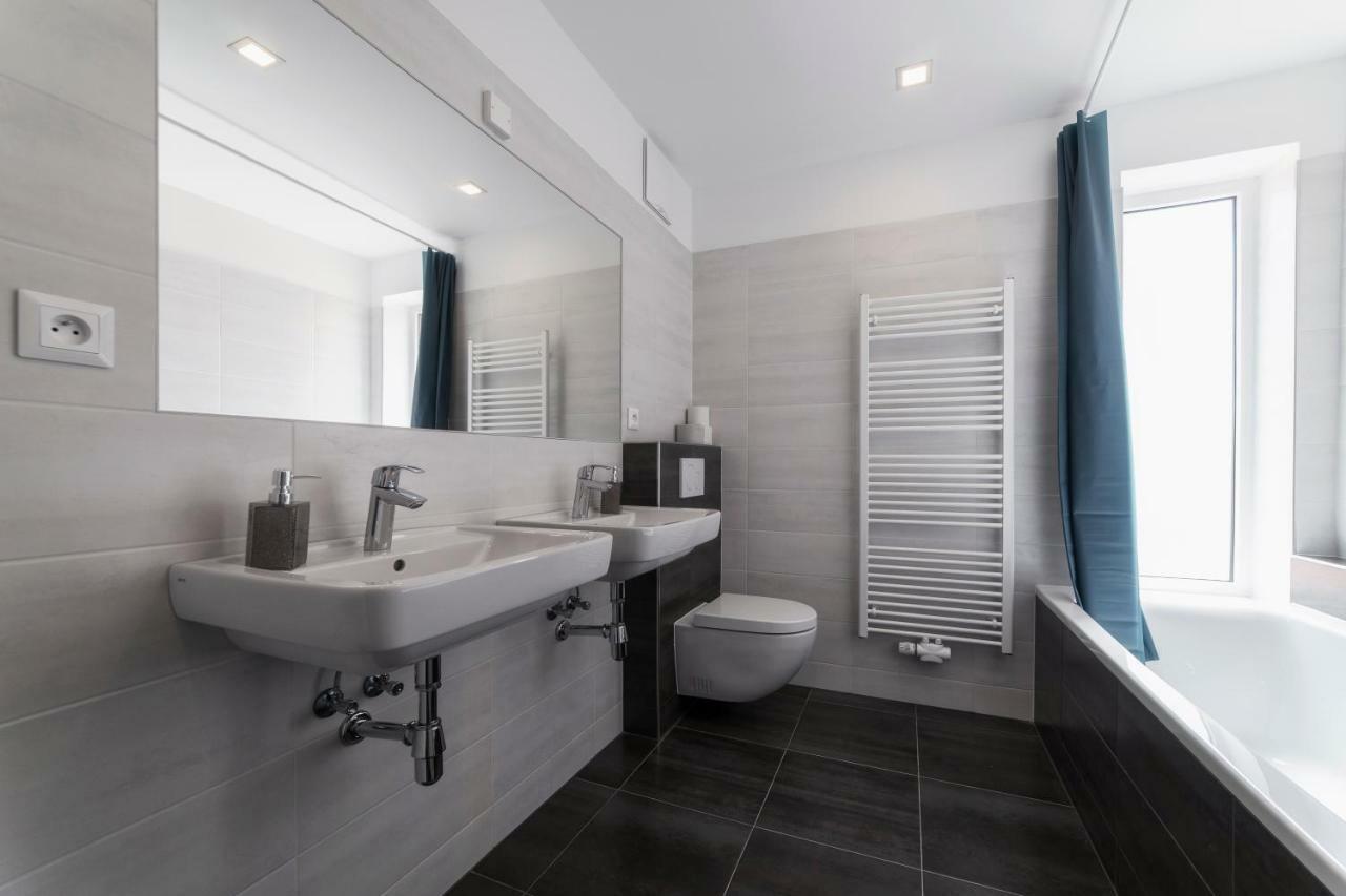 Hostel Homer Liben Πράγα Εξωτερικό φωτογραφία